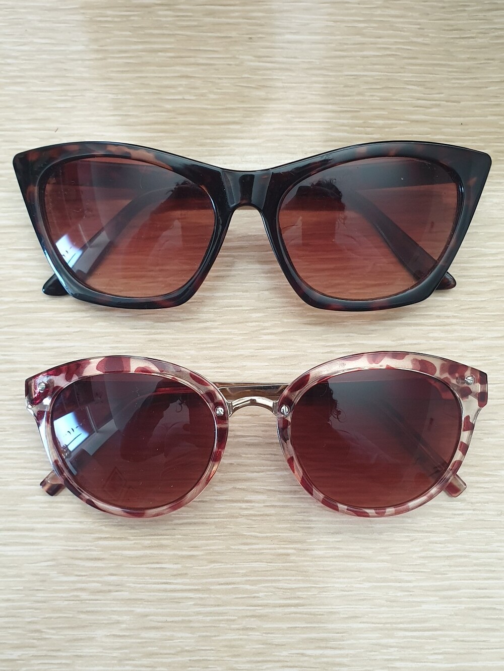 BETSY JOHNSON Pink Tortoise Round Sunglasses And Tortoiseshell Cat-Eye Duo